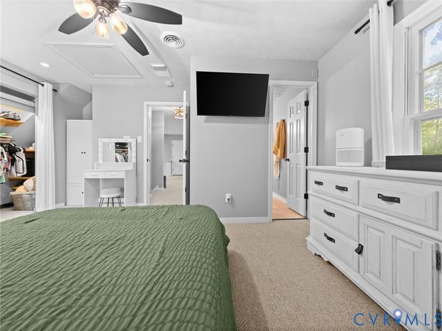 8212 Stone River Ct, Chesterfield, VA 23235