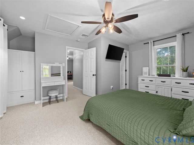 8212 Stone River Ct, Chesterfield, VA 23235