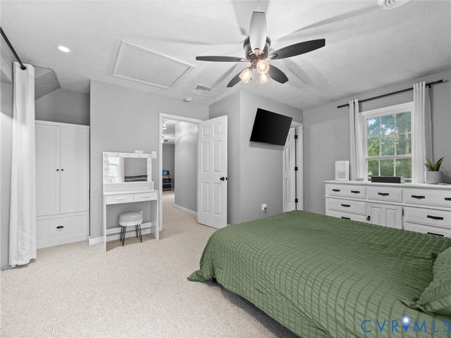 8212 Stone River Ct, Chesterfield, VA 23235