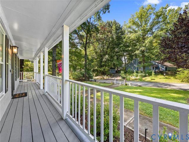 8212 Stone River Ct, Chesterfield, VA 23235