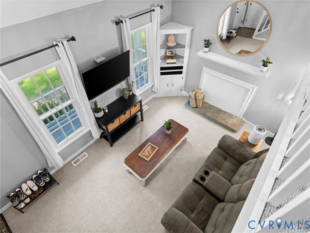 8212 Stone River Ct, Chesterfield, VA 23235