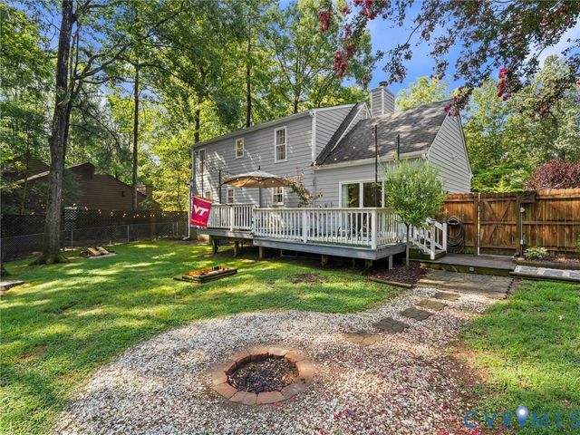 8212 Stone River Ct, Chesterfield, VA 23235