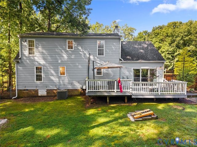 8212 Stone River Ct, Chesterfield, VA 23235