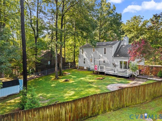 8212 Stone River Ct, Chesterfield, VA 23235