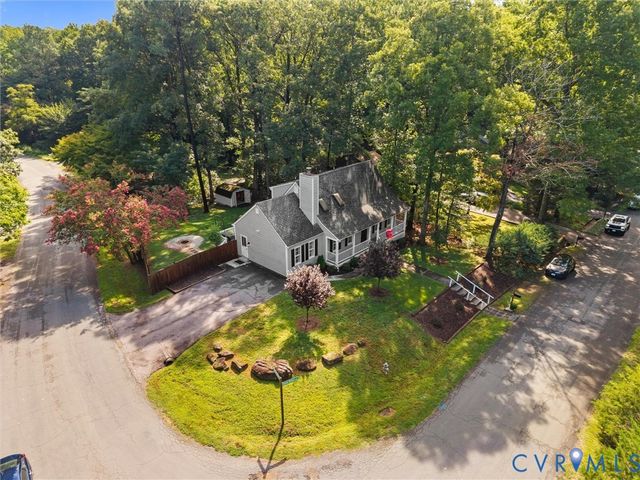 8212 Stone River Ct, Chesterfield, VA 23235
