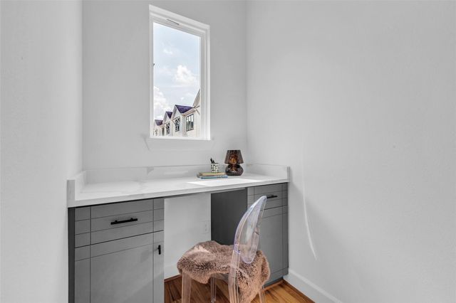 9426 Campbell Road A, Houston, TX 77080