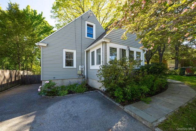 30 Marple Road, Poughkeepsie, NY 12603