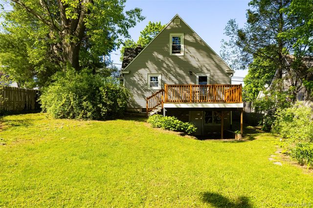 30 Marple Road, Poughkeepsie, NY 12603