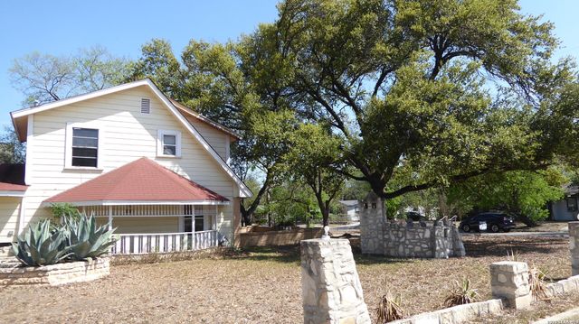 823 Darby, San Antonio, TX 78207