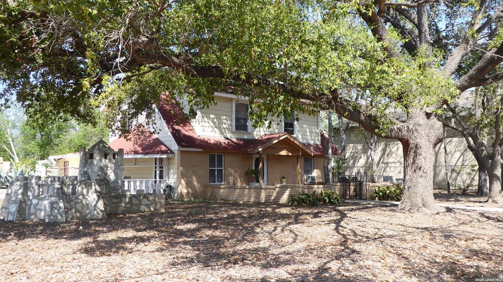 823 Darby, San Antonio, TX 78207