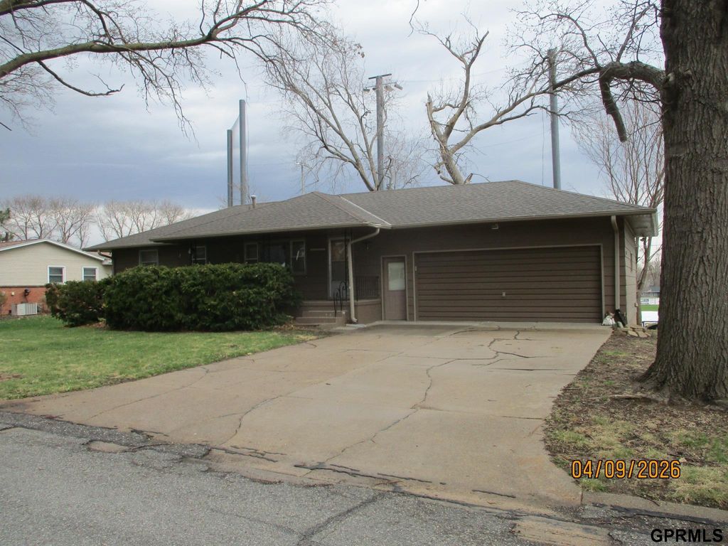 1352 Prospect Avenue, Blair, NE 68008