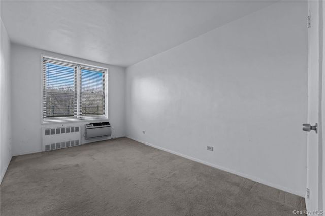 43-25 Douglaston Parkway 6K, Douglaston, NY 11363