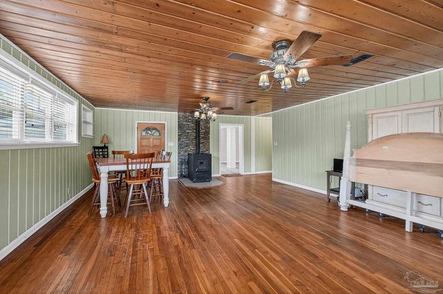 725 N Old Corry Field Rd, Pensacola, FL 32506