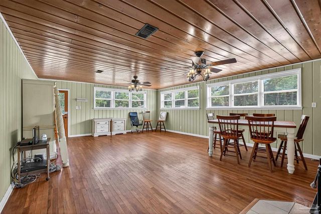 725 N Old Corry Field Rd, Pensacola, FL 32506