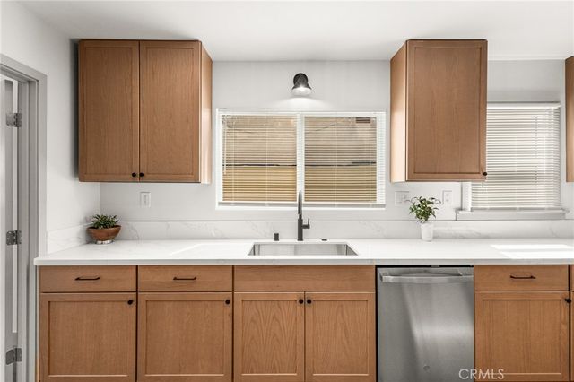1707 W 65th Place, Los Angeles, CA 90047