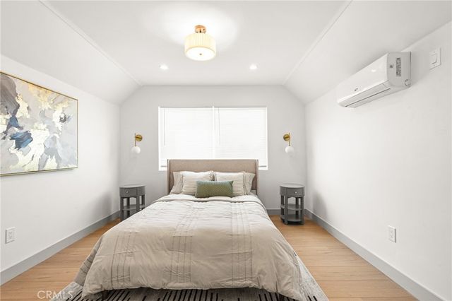 1707 W 65th Place, Los Angeles, CA 90047
