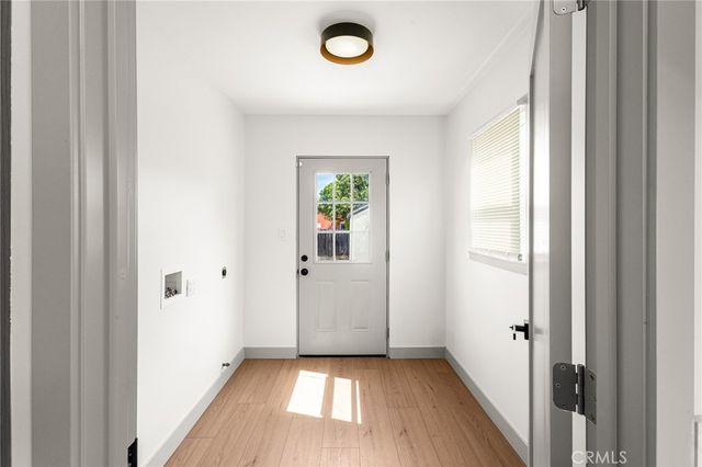 1707 W 65th Place, Los Angeles, CA 90047