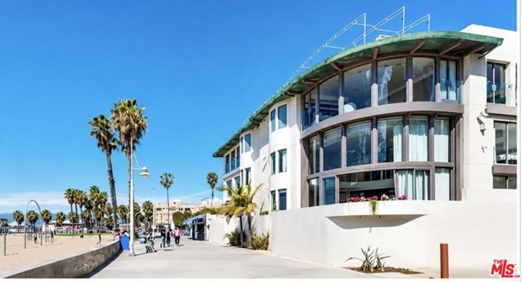 11 Marine Terrace 5, Santa Monica, CA 90401