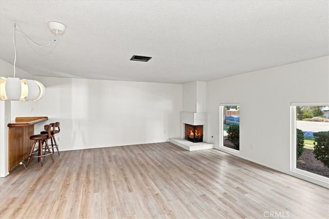 828 E Highland Avenue, Redlands, CA 92374