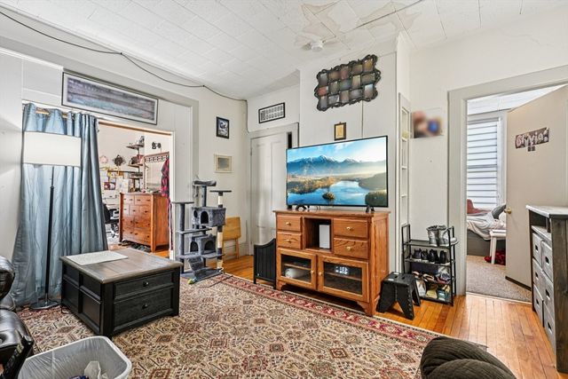 70 South St 1, Westborough, MA 01581