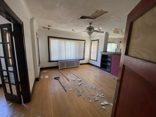 8036 S Dobson Avenue, Chicago, IL 60619