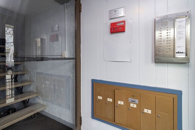 25 Linden Ave 1, Somerville, MA 02143