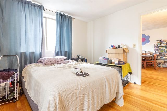 25 Linden Ave 1, Somerville, MA 02143