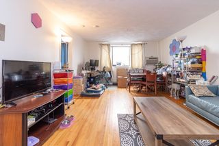 25 Linden Ave 1, Somerville, MA 02143