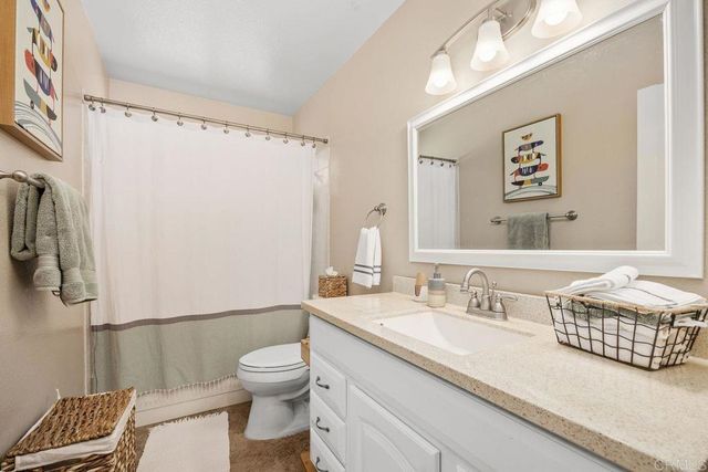 7102 Primrose Way, Carlsbad, CA 92011