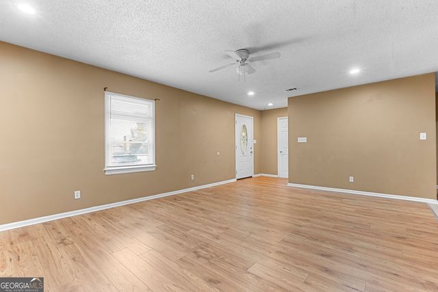 2105 Mutual Avenue, Macon, GA 31204