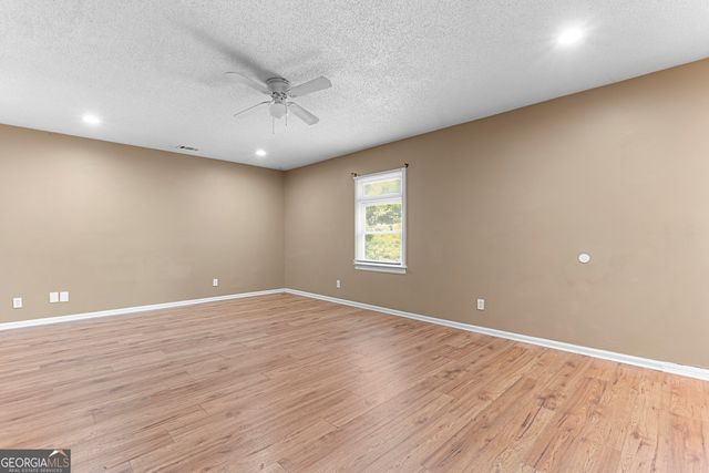 2105 Mutual Avenue, Macon, GA 31204