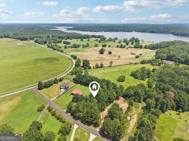 1040 Twin Rivers Road, Greensboro, GA 30642