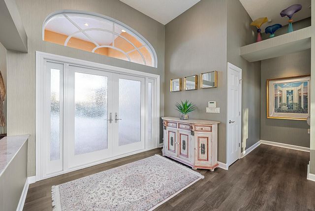 52 Cayman Place, Palm Beach Gardens, FL 33418