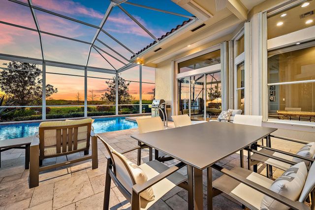 52 Cayman Place, Palm Beach Gardens, FL 33418