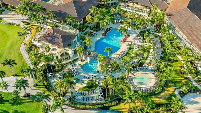 52 Cayman Place, Palm Beach Gardens, FL 33418