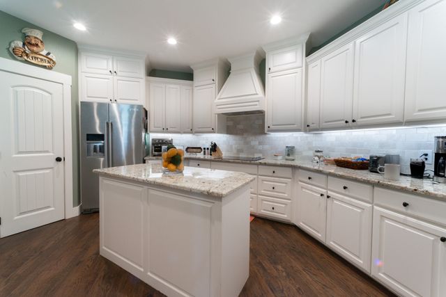 131 Lakeway Lane, Gun Barrel City, TX 75156