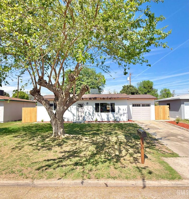 360 E Orange Avenue, Shafter, CA 93263