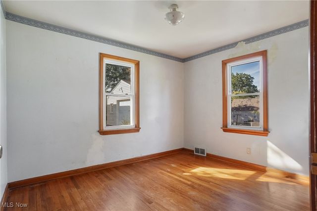 39 Renee Drive, Struthers, OH 44471