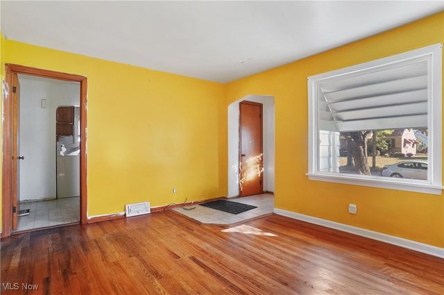 39 Renee Drive, Struthers, OH 44471