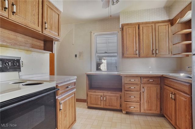 39 Renee Drive, Struthers, OH 44471