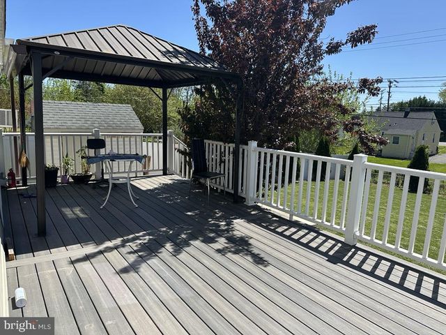 308 PINEWOOD RD, Baltimore, MD 21222