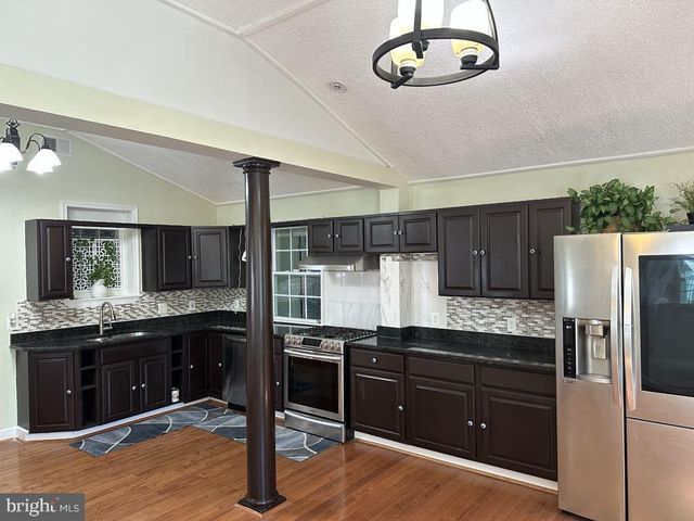 308 PINEWOOD RD, Baltimore, MD 21222