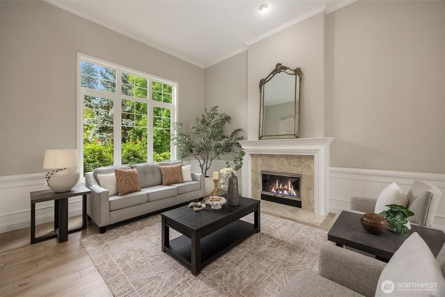 2046 277th Avenue SE, Sammamish, WA 98075