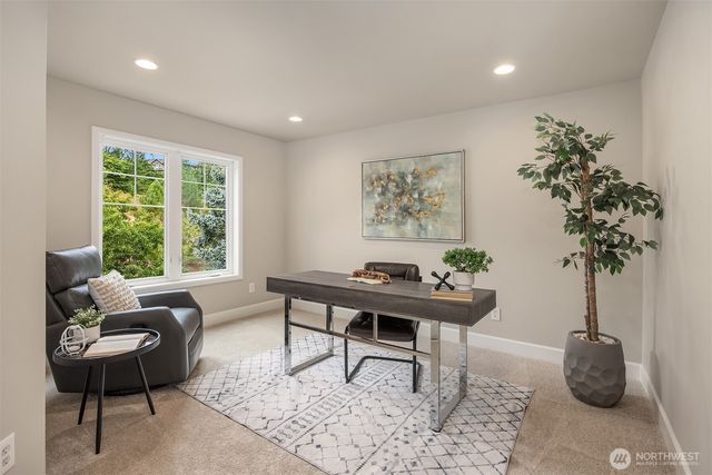 2046 277th Avenue SE, Sammamish, WA 98075