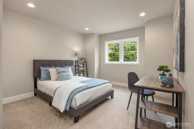 2046 277th Avenue SE, Sammamish, WA 98075