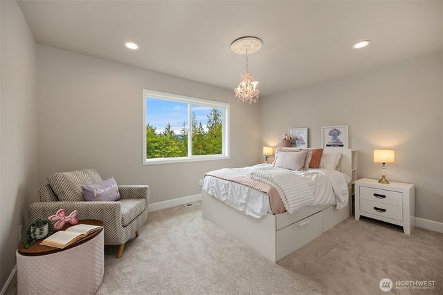 2046 277th Avenue SE, Sammamish, WA 98075