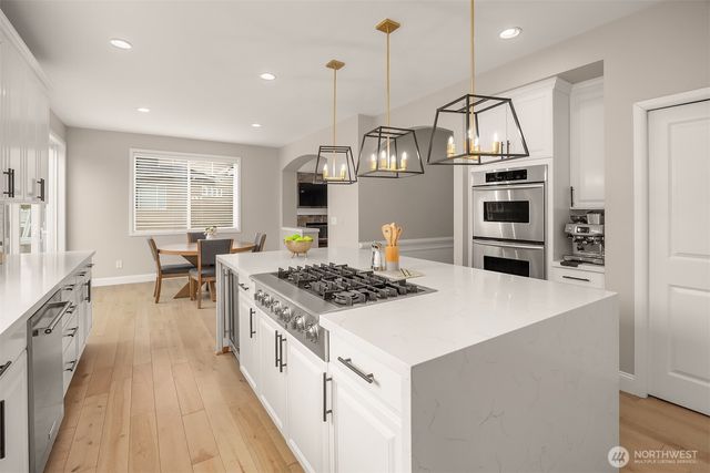 2046 277th Avenue SE, Sammamish, WA 98075
