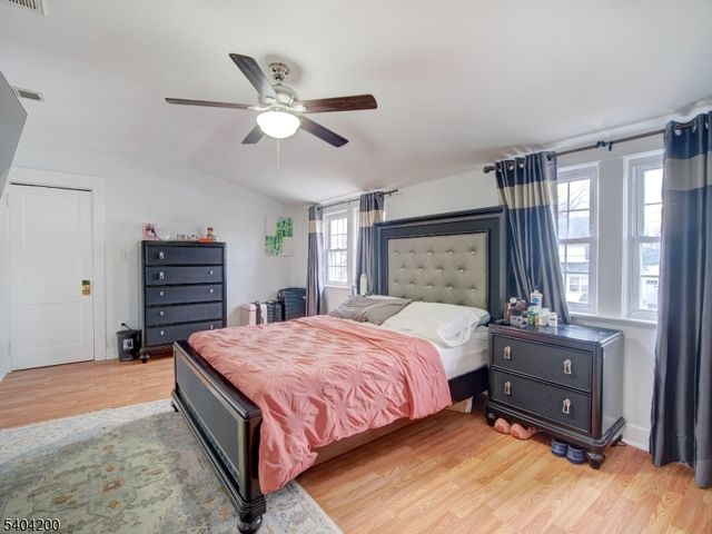 833 Cleveland Ave, Elizabeth City, NJ 07208