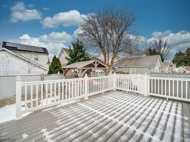 833 Cleveland Ave, Elizabeth City, NJ 07208