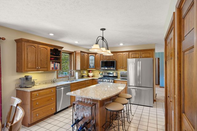 5634 W Wilmens Trail, La Porte, IN 46350